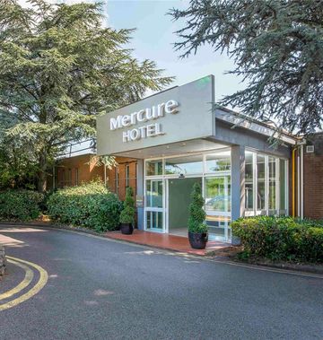 Mercure Cardiff North Hotel