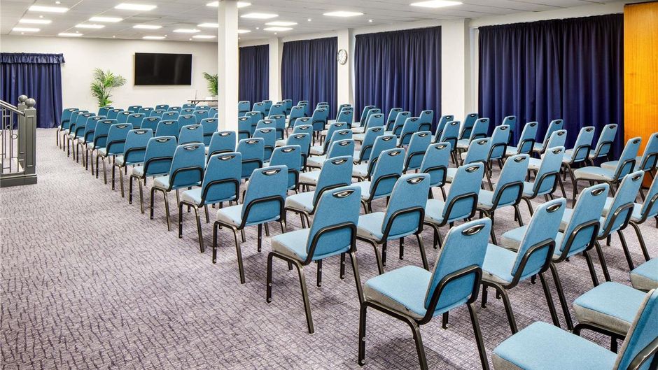 Mercure Cardiff North Hotel Meeting
