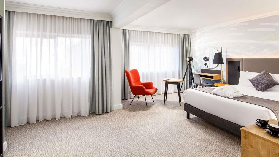 Mercure Bedford Centre Hotel Room