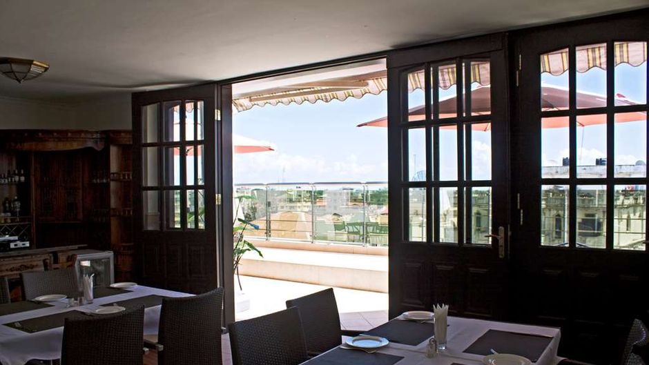 Island Paradise Inn Restaurant