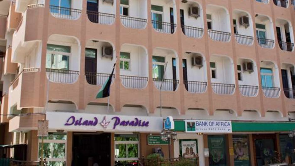 Island Paradise Inn Exterior