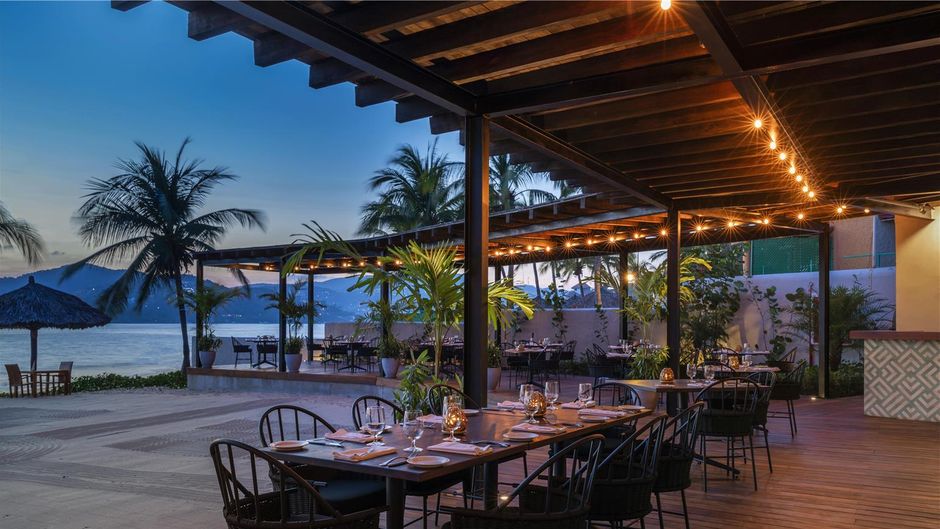 Thompson Zihuatanejo Restaurant