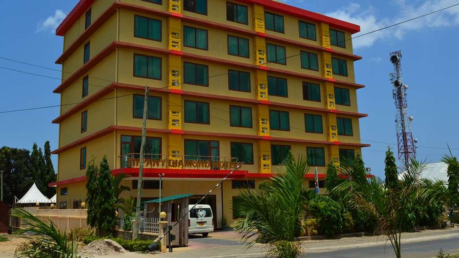 Tiffany Diamond Hotel Mtwara Exterior