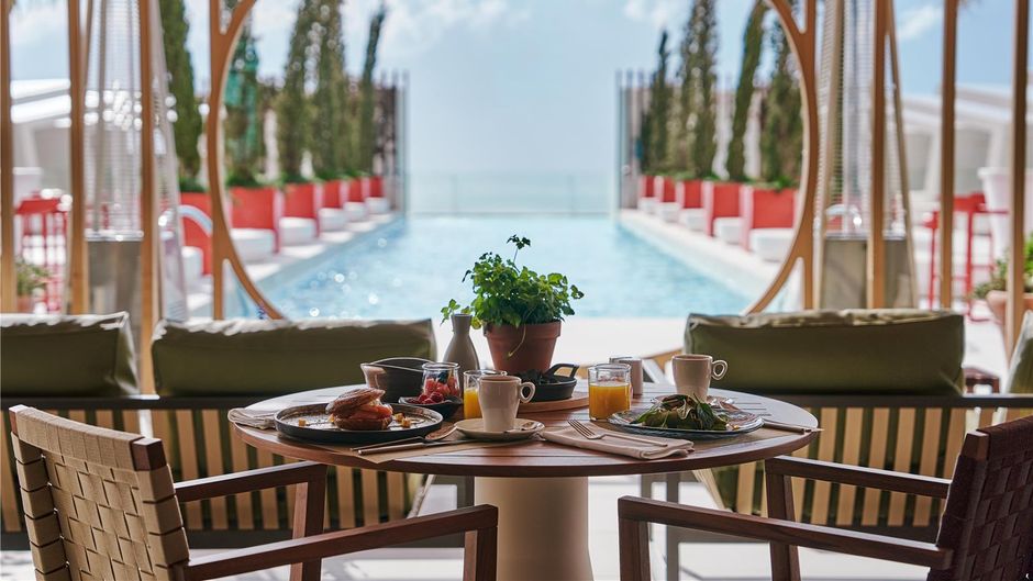 Higueron Hotel, Curio Collection Restaurant
