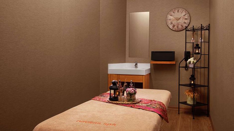 DoubleTree by Hilton Istanbul Esentepe Spa