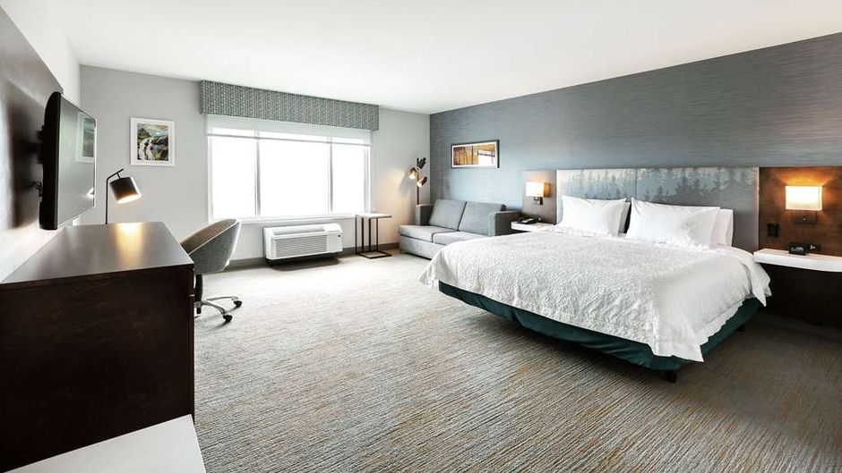 Hampton Inn & Suites Beauport Room