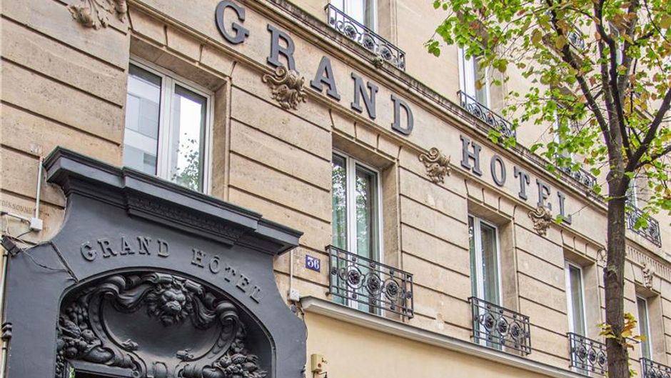 Grand Hotel Clichy Exterior
