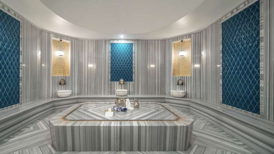 DoubleTree by Hilton Antalya City Centre Spa