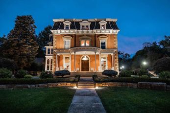 Steele Mansion Inn