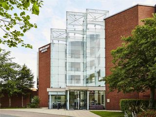 Mercure St Helens Hotel