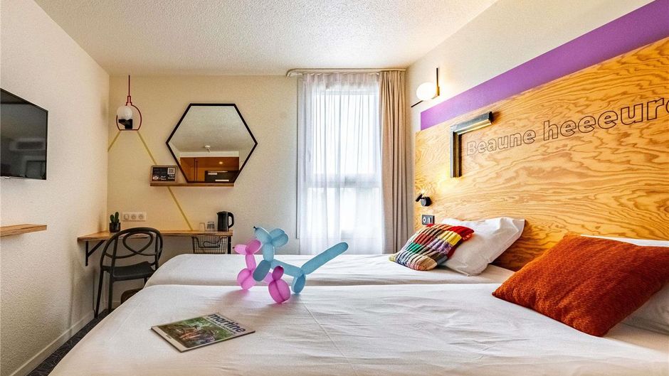 Greet Hotel Beaune Room