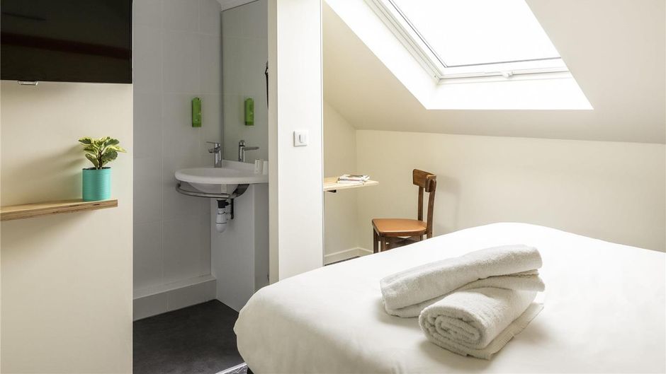 Greet Hotel Beaune Room