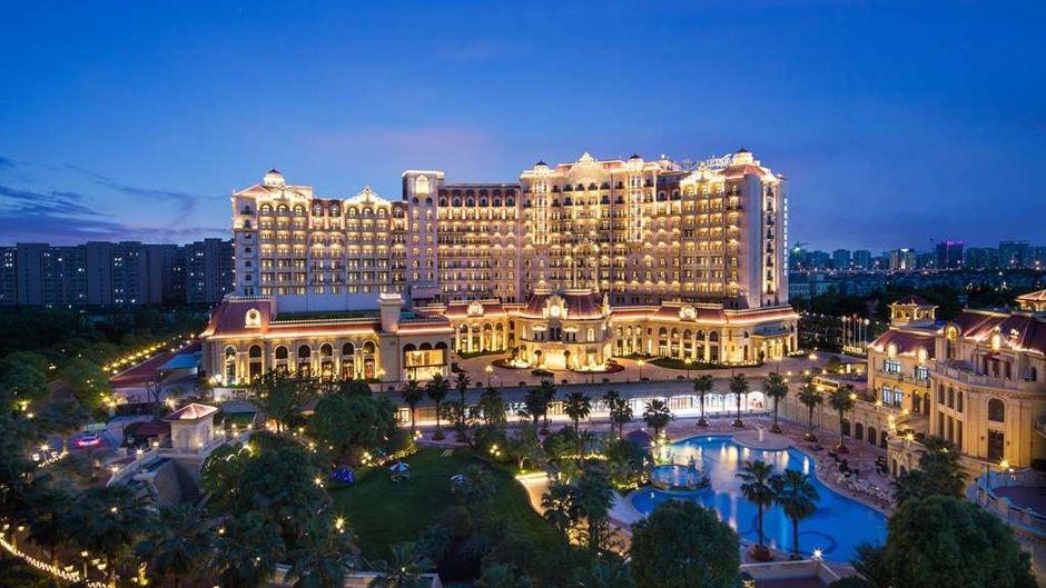 Radisson Blu Forest Manor Hongqiao Exterior