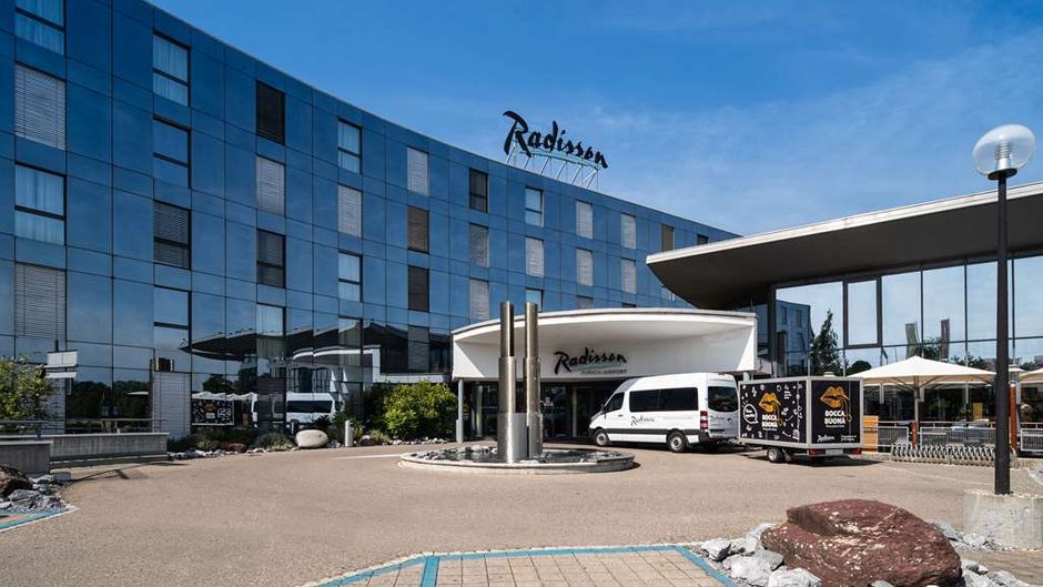 Radisson Hotel Zurich Airport Exterior