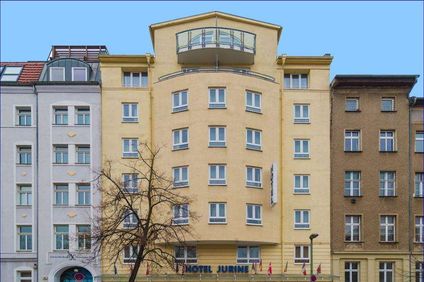 Jurine Hotel