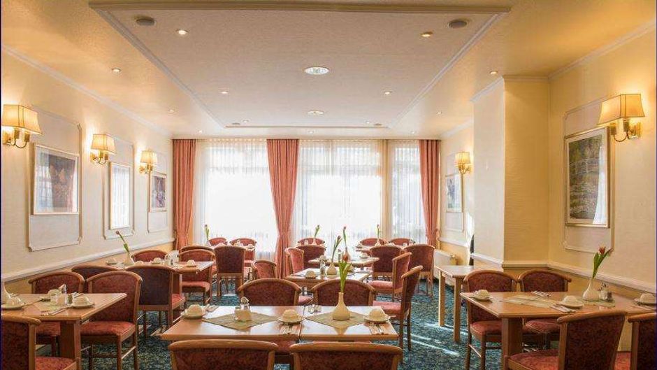 Jurine Hotel Restaurant
