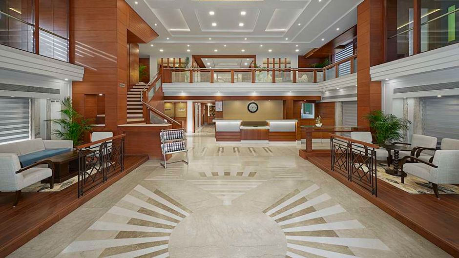 Best Western Plus Indore Lobby