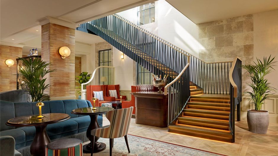 100 Queen's Gate Hotel London Kensington Lobby