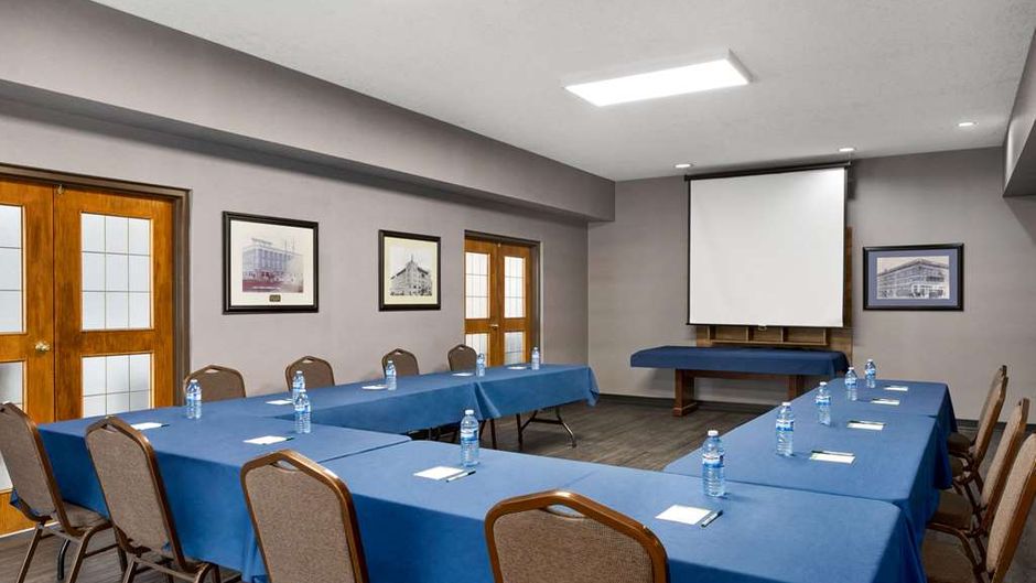 Wingate by Wyndham Lethbridge Meeting