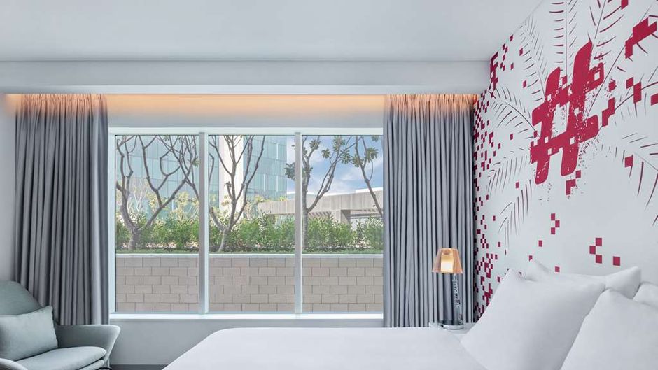 Radisson Red Dubai Silicon Oasis Room