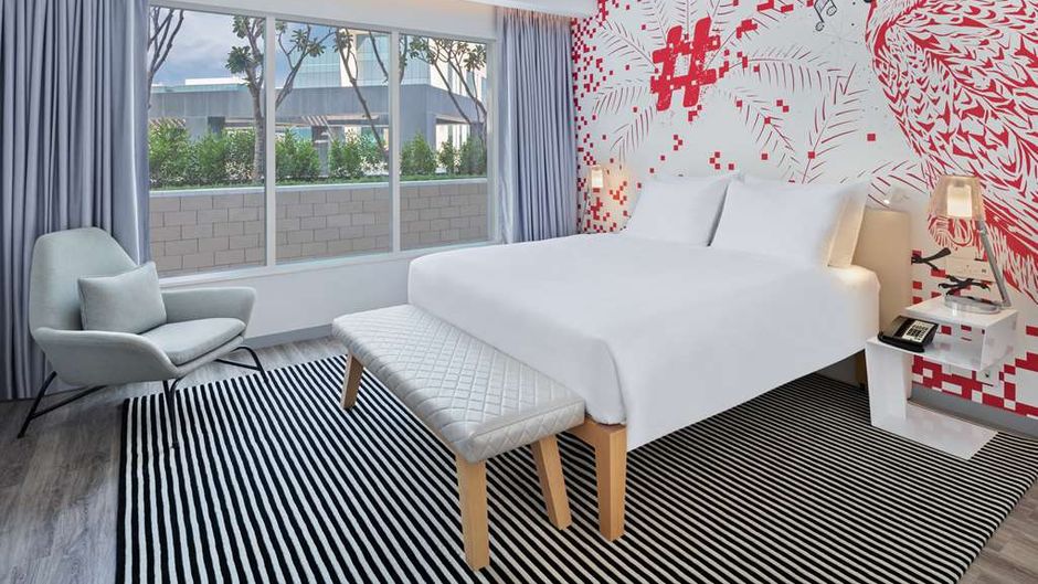Radisson Red Dubai Silicon Oasis Suite