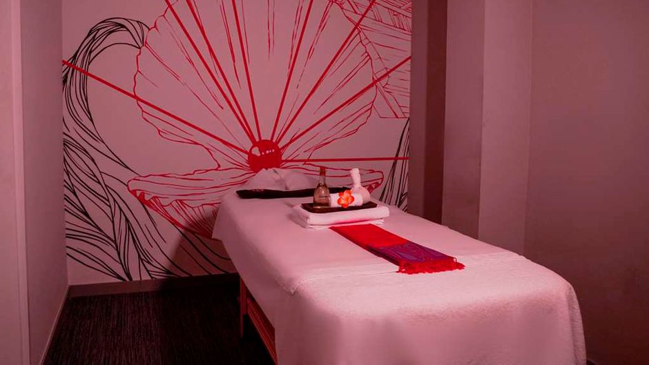 Radisson Red Dubai Silicon Oasis Spa