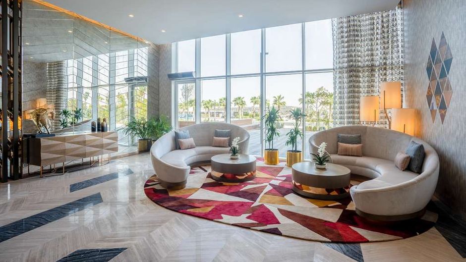 Radisson Hotel, Dubai Damac Hills Lobby
