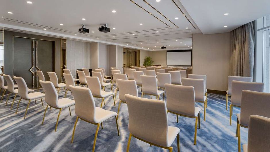Radisson Hotel, Dubai Damac Hills Meeting