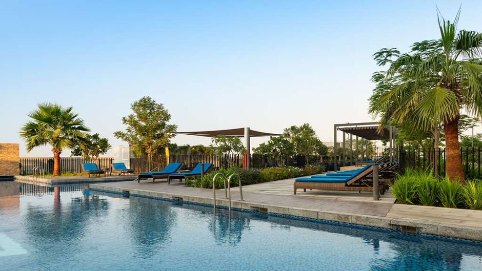 Radisson Hotel, Dubai Damac Hills Pool