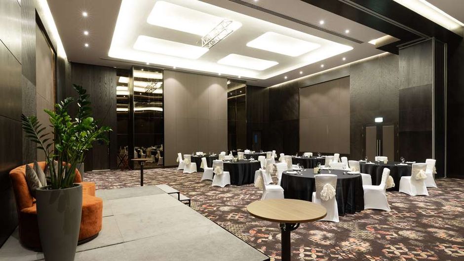 Radisson Blu Hotel, Dubai Canal View Ballroom