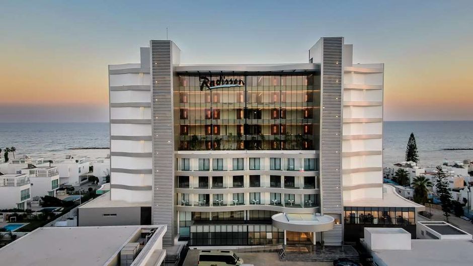Radisson Beach Resort Larnaca Exterior