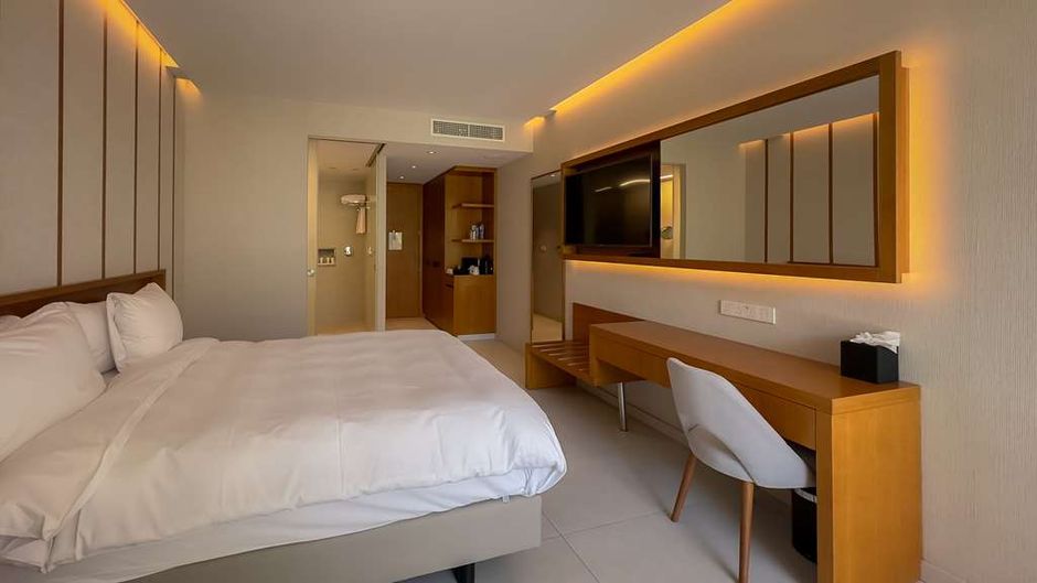 Radisson Beach Resort Larnaca Suite
