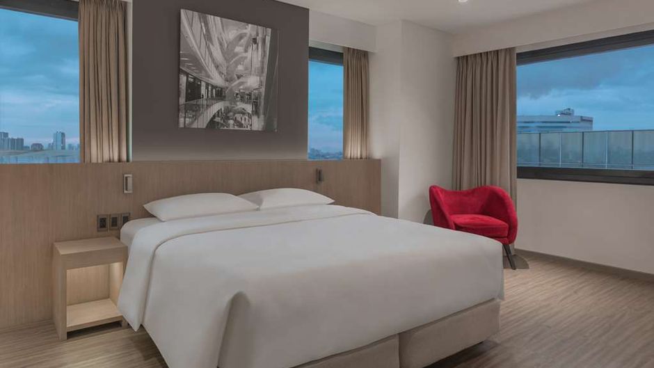 Park Inn By Radisson North EDSA Suite
