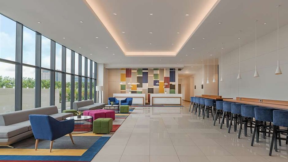 Park Inn By Radisson North EDSA Lobby