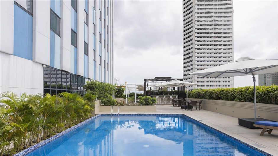 Park Inn By Radisson North EDSA Pool