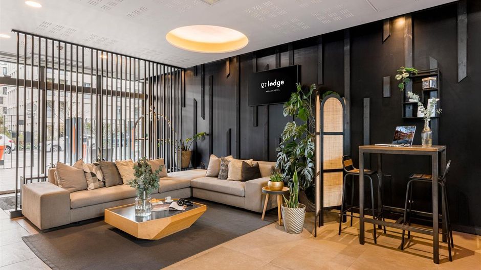 Q7 Lodge Lobby