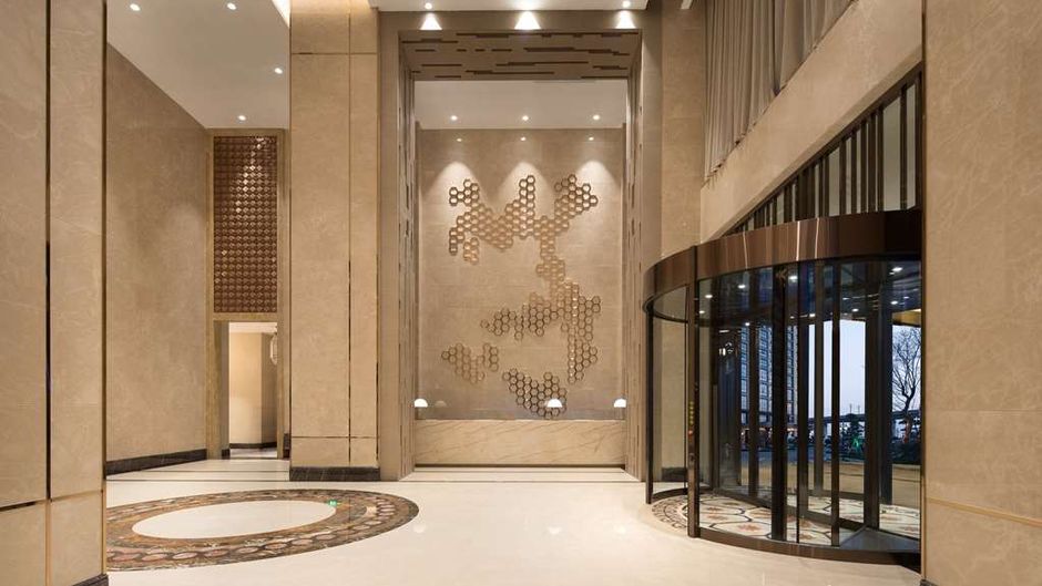 Ramada by Wyndham Wuhan North Lobby