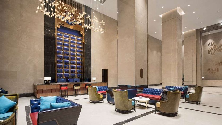 Ramada by Wyndham Wuhan North Lobby