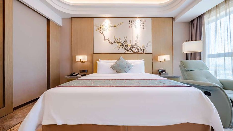 Ramada by Wyndham Wuhan North Room