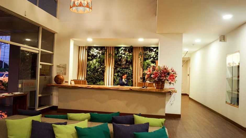Hotel Factory Green Lobby