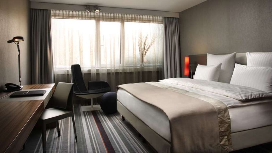Steigenberger Airport Hotel Room