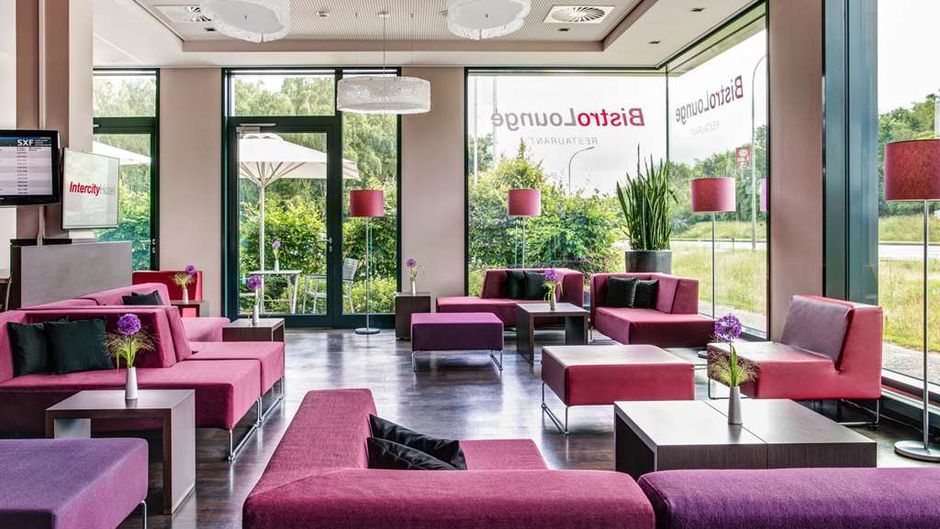 IntercityHotel Berlin Airport Area North Lobby