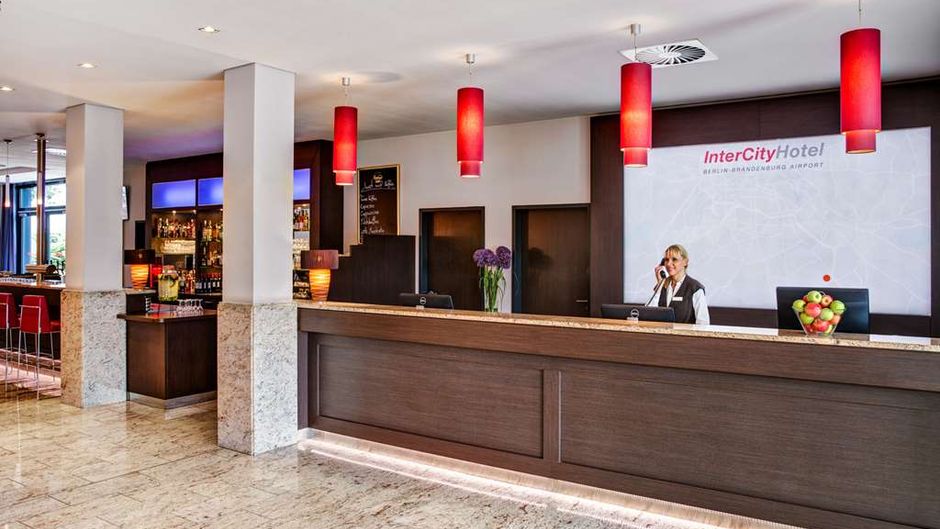 IntercityHotel Berlin Airport Area North Lobby