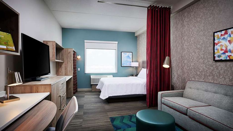 Home2 Suites by Hilton Brantford Room