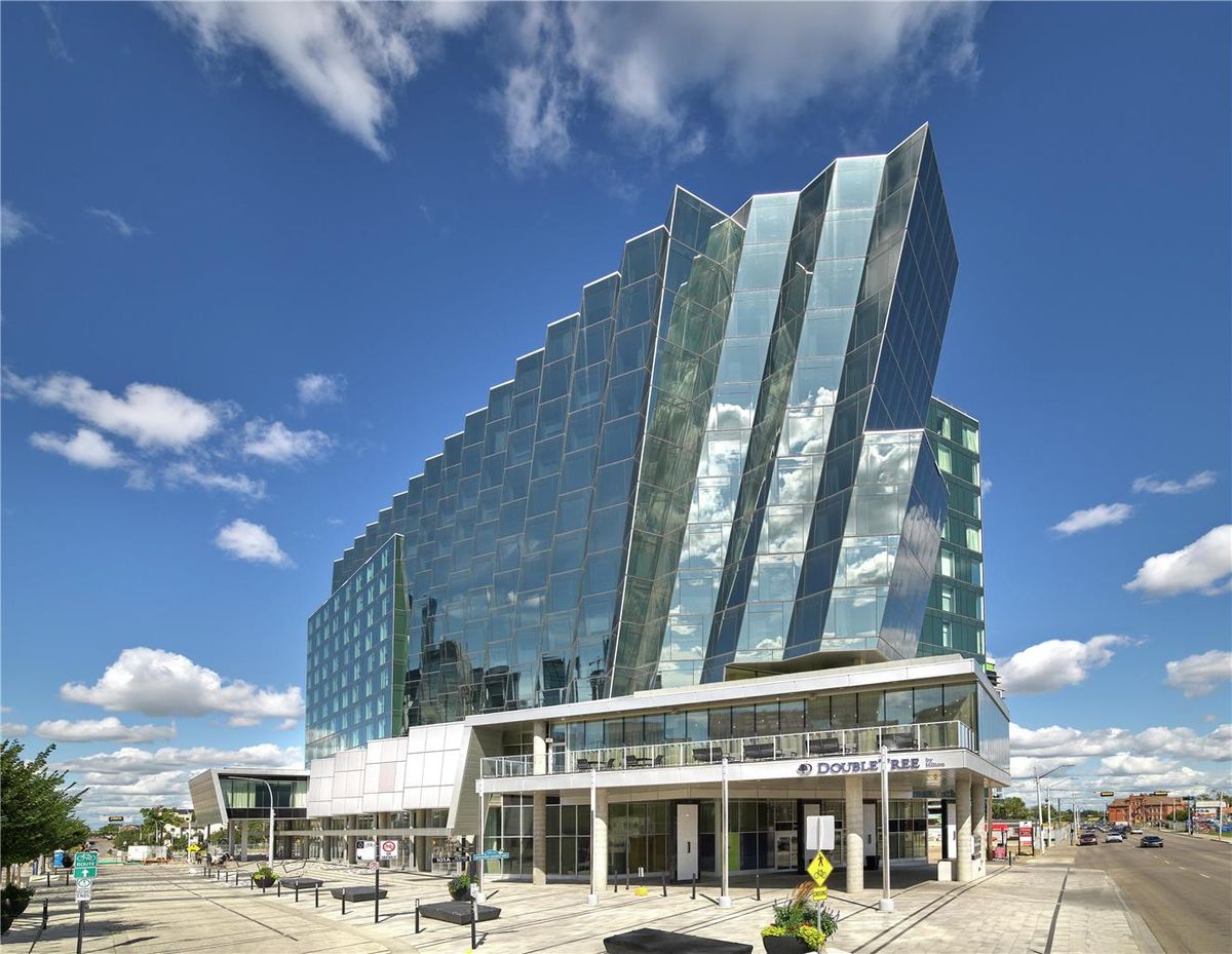 DoubleTree by Hilton Edmonton Downtown