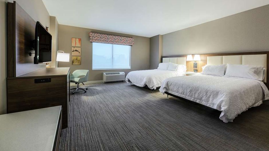 Hampton Inn & Suites Charlottetown Room
