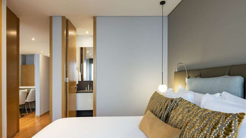93 Luxury Suites & Residences Room