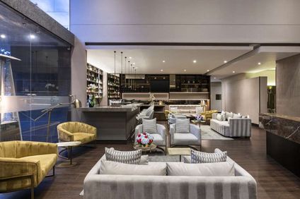 93 Luxury Suites & Residences