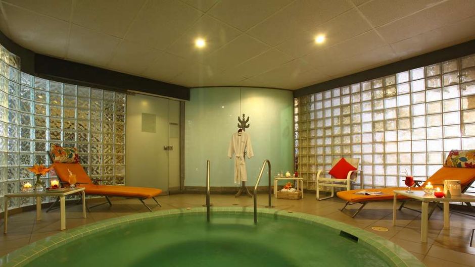 Delfines Hotel & Convention Center Golf