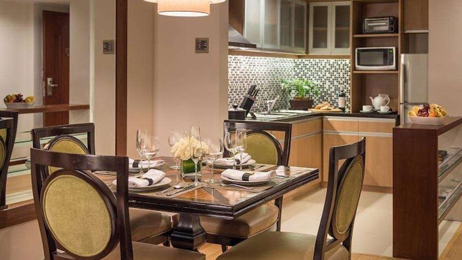 Discovery Suites Manila Suite